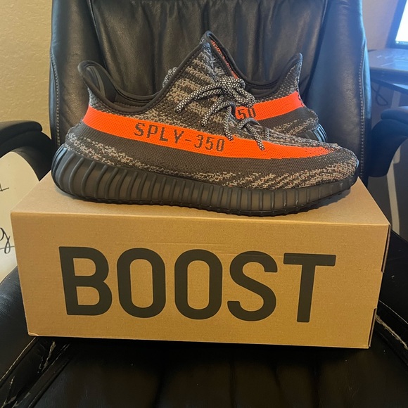 Adidas Yeezy Boost 350 V2 Carbon Beluga